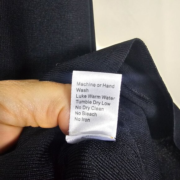 Ming Wang Black Sleeveless Luxury Knit Dress 1X Midi Sheath Side Slits Travel - Picture 8 of 8